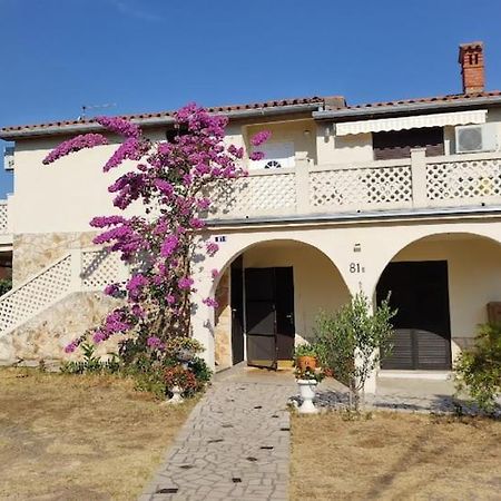 Villa Kadinela, 200M From Kamenjak, Huge Quiet Garden With Barbecue, 2 New Kitchens Premantura Exterior foto