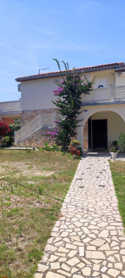 Villa Kadinela, 200M From Kamenjak, Huge Quiet Garden With Barbecue, 2 New Kitchens Premantura Exterior foto