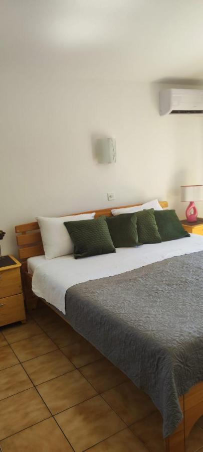 Villa Kadinela, 200M From Kamenjak, Huge Quiet Garden With Barbecue, 2 New Kitchens Premantura Exterior foto